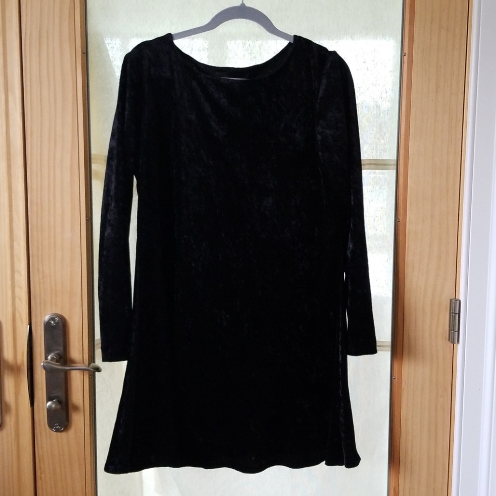 Black Valour Dress - Knee Length - Large
